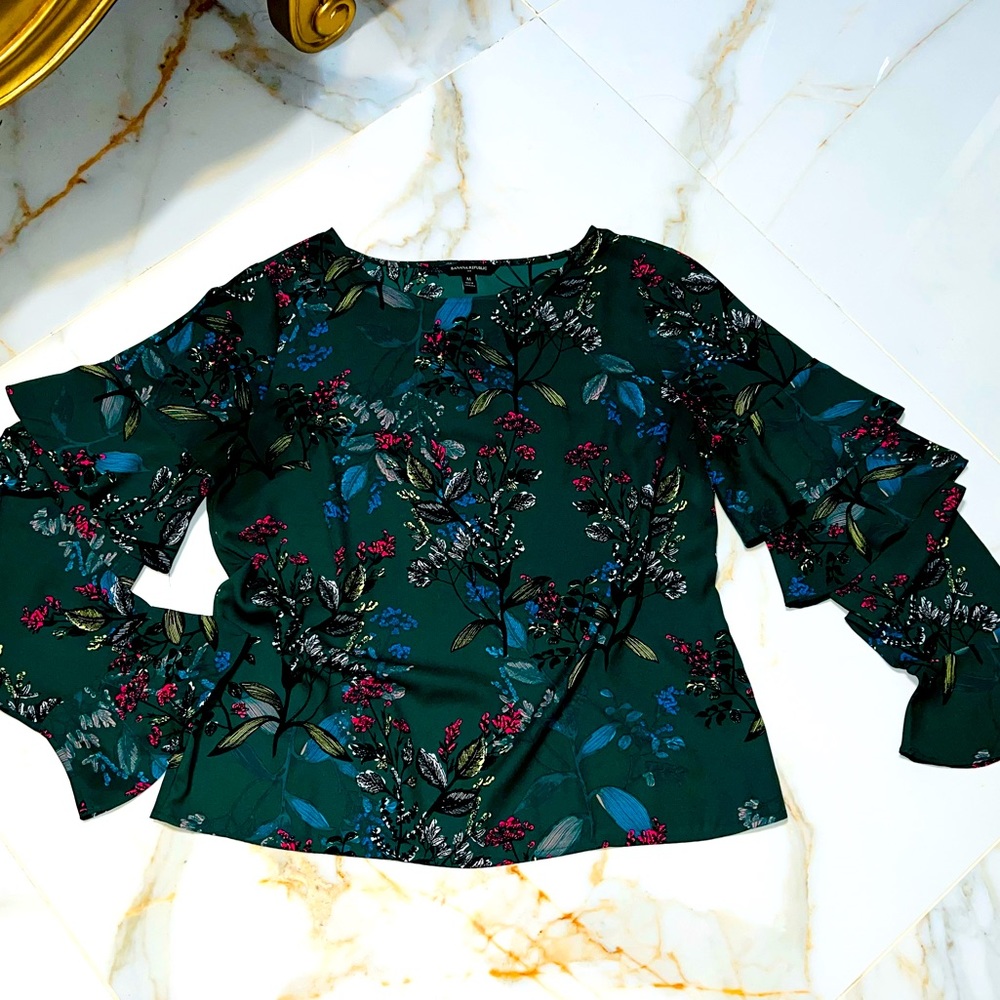 Banana Republic Ruffle Sleeve Blouse